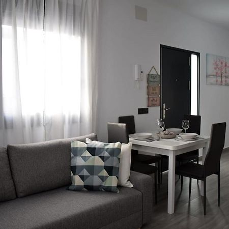Alojamientos Lola, Suite Con Jacuzzi Беналуп Касас Виехас Екстериор снимка